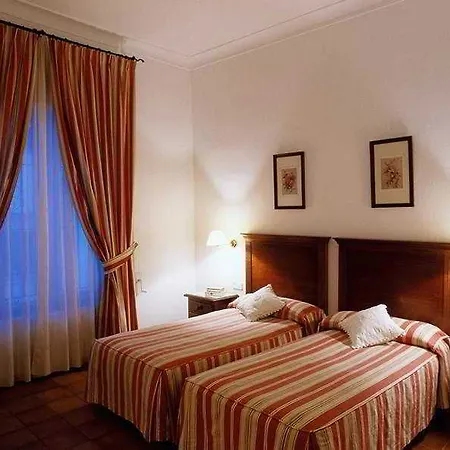 Olivos Hotel 3*